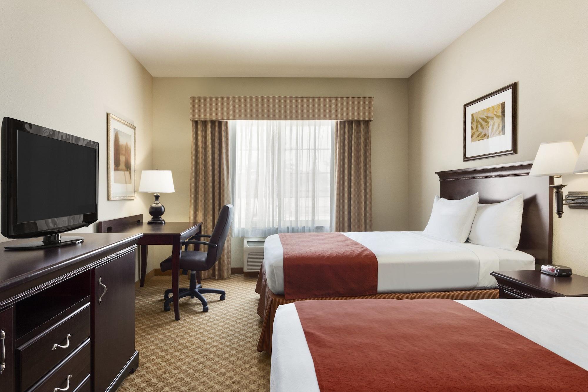Baymont By Wyndham Sumter Hotel Buitenkant foto