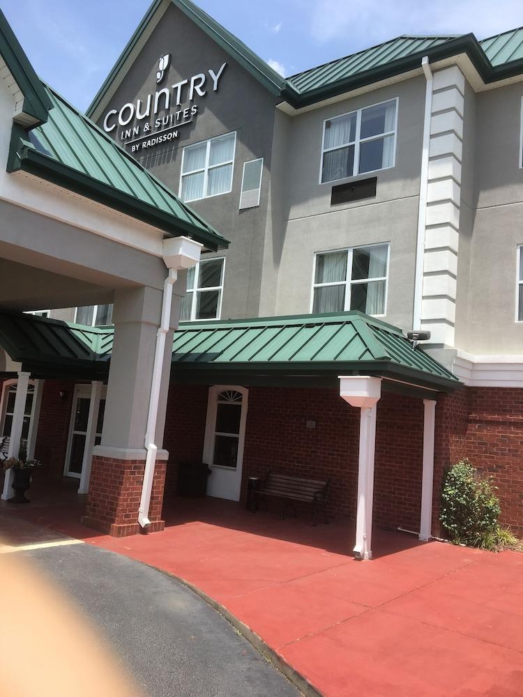 Baymont By Wyndham Sumter Hotel Buitenkant foto