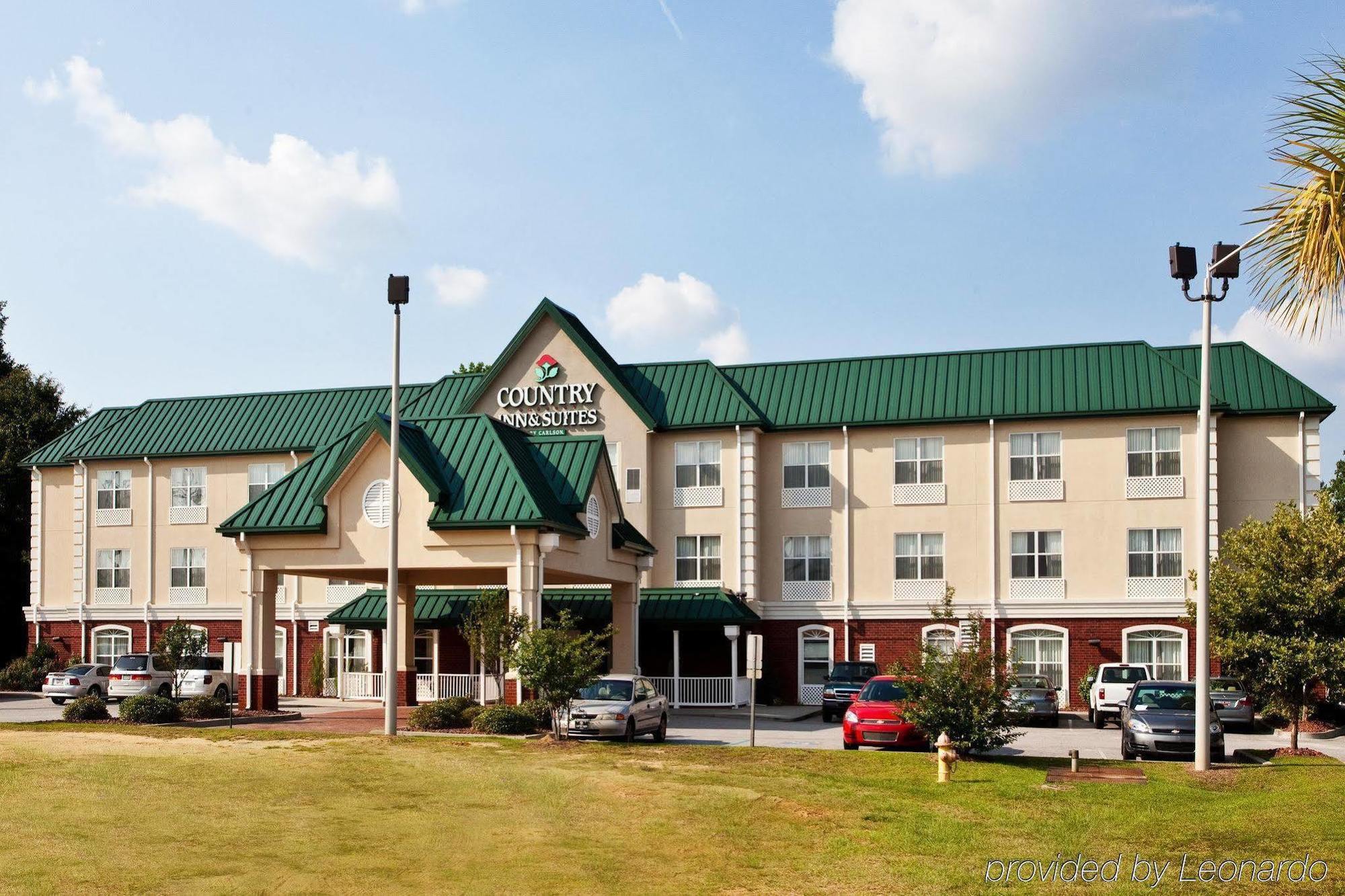 Baymont By Wyndham Sumter Hotel Buitenkant foto
